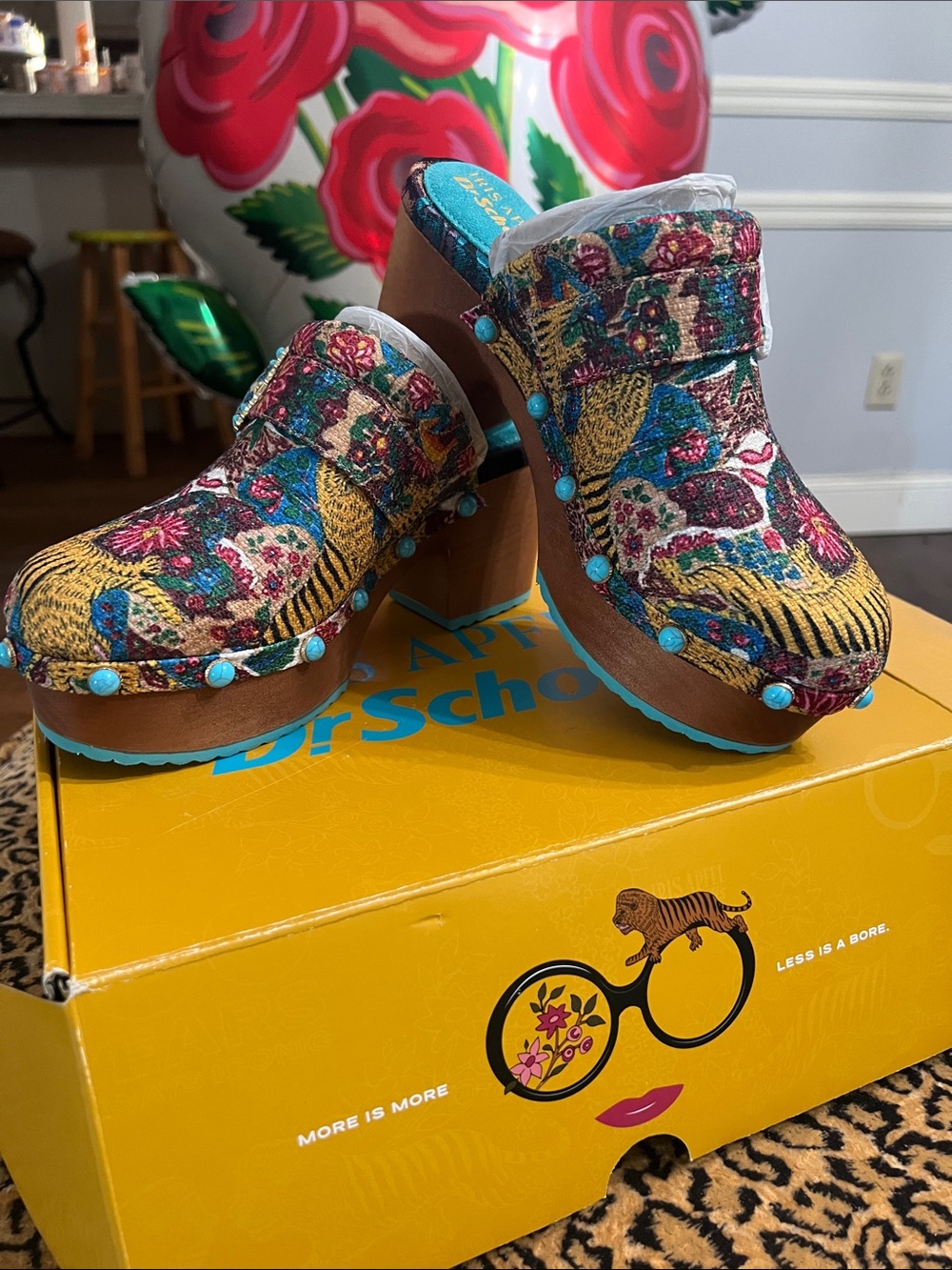 Dr. Scholl's Multicolor JOY Tapestry Platform Clogs - Picture 15 of 16